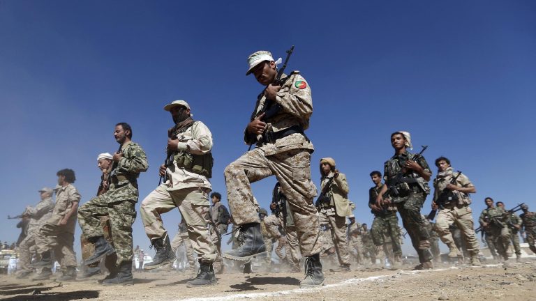 Húsíovia hrozia zablokovaním amerických lodí v odvete za teroristické označenie