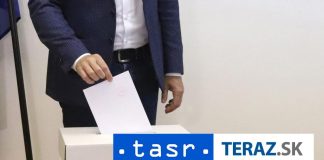 Voliči v Čile v prvom kole rozhodujú o nástupcovi prezidenta Borica