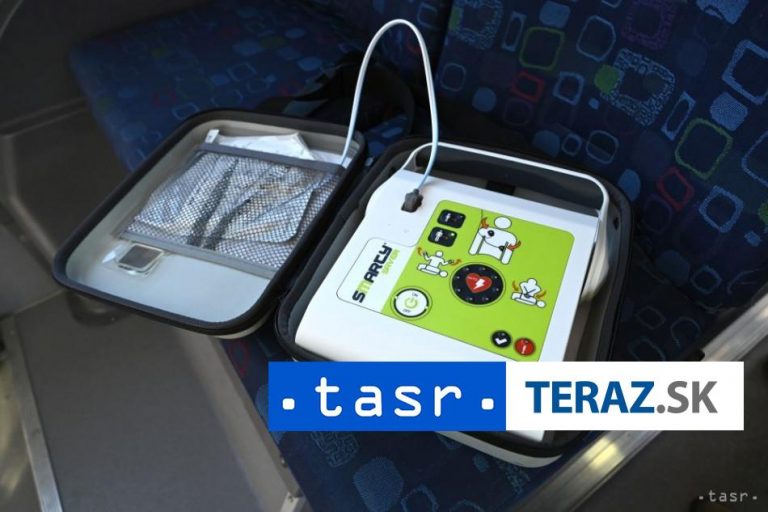 Považskobystrická radnica kúpila päť nových defibrilátorov