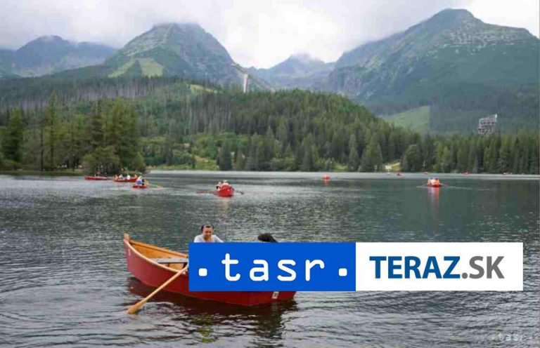 Benátska noc na Štrbskom plese ponúkla atmosféru Talianska