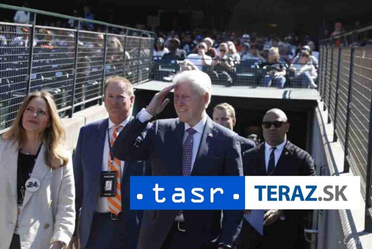 Clintonovci podporili Harrisovú ako nominantku demokratov do volieb