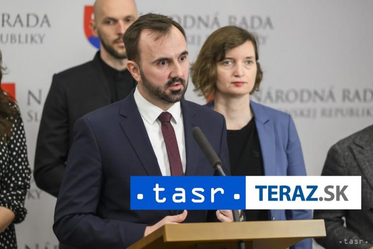 Koalícia asi nemá záujem prelomiť veto pri hazarde