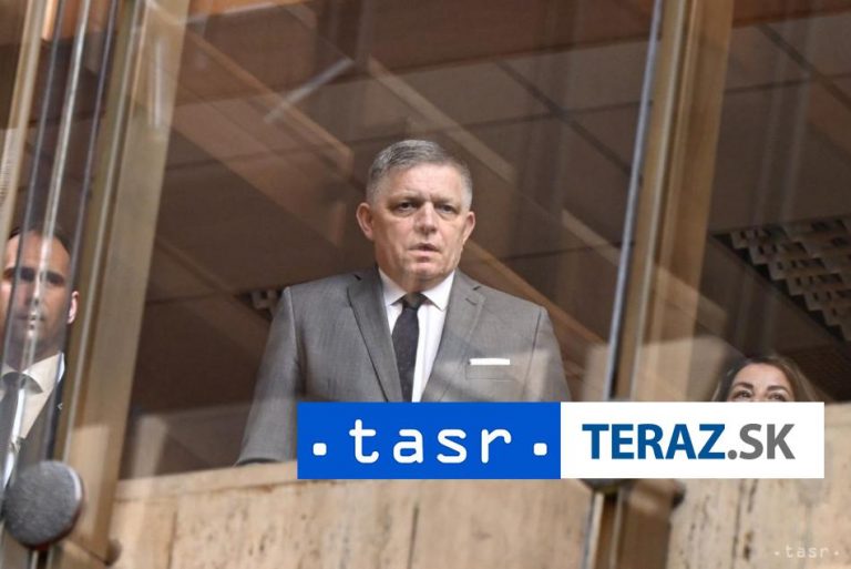 Premiér R. Fico nevidí dôvod na odvolanie M. Šimkovičovej a B. Suska