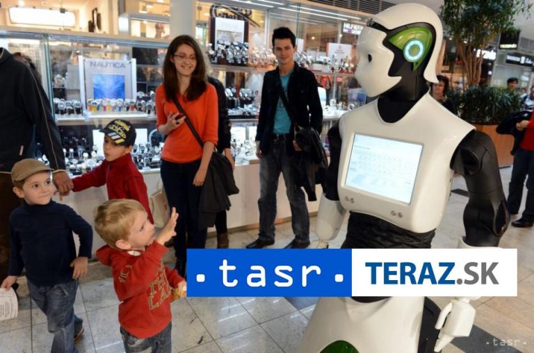 Roboty si počas polmaratónu zmerali sily s ľuďmi