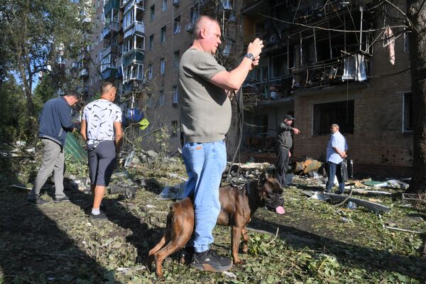 Požiar sa podarilo uhasiť, 15 ľudí sa podarilo zachrániť a 30 evakuovať. Požiar sa podarilo uhasiť, 15 ľudí sa podarilo zachrániť a 30 evakuovať. - Sputnik International