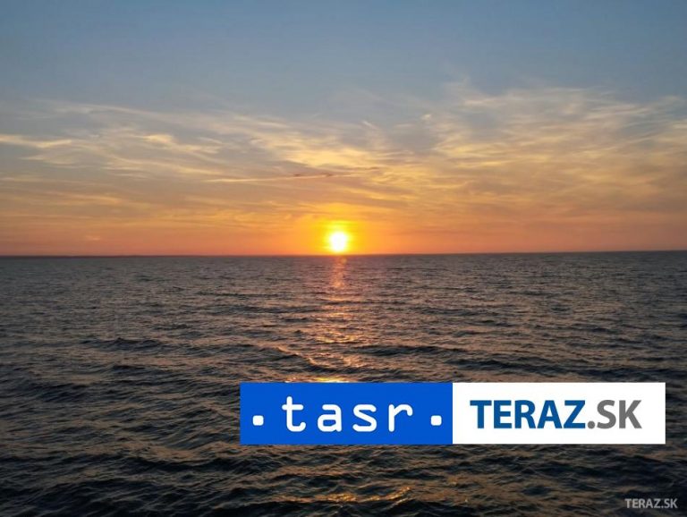 Rusko začalo námorné cvičenia v Arktíde