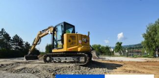 Na Bali pozastavili na známej pláži čínsku výstavbu výťahu