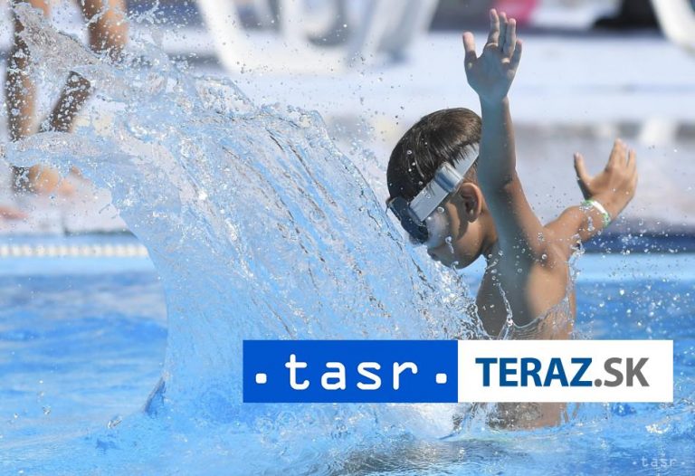 Povolenie na prevádzku malo na konci týždňa 178 kúpalísk