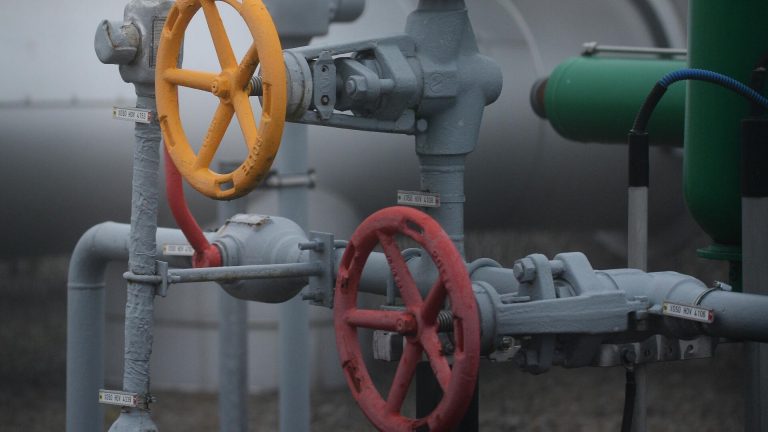 Rusko ponúka rôzne cesty na zabezpečenie dodávok plynu do Európy, keďže sa objavujú pochybnosti o tranzite Ukrajiny