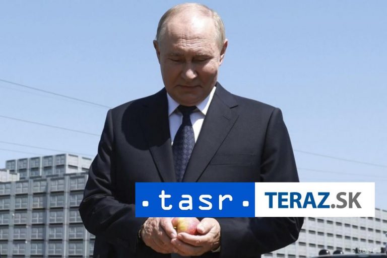 Putin tvrdí, že zahraničie pomáhalo teroristom pri beslanskom masakri