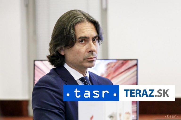 Bývalý šéf SND Drlička odmieta obvinenia ministerky kultúry