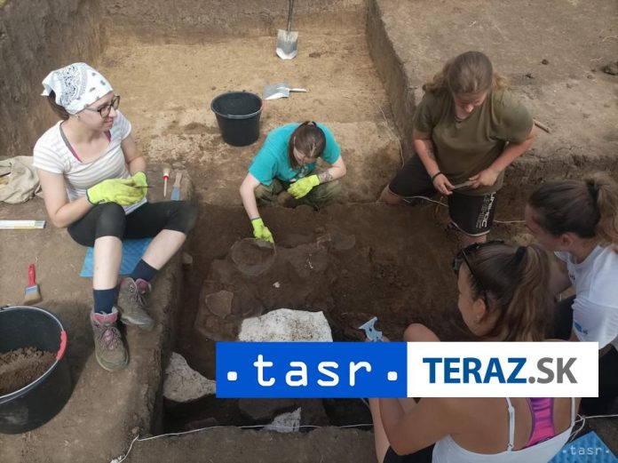 Terenna-cast-letnej-skoly-archeologie-v-okoli-Zvolena-je-ukoncena.jpg