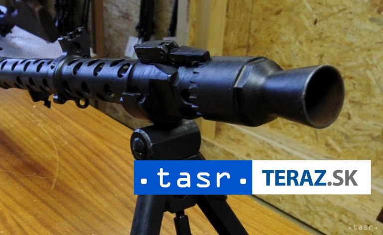 V Rimavskej Sobote vystavujú ľahký guľomet z 2. svetovej vojny