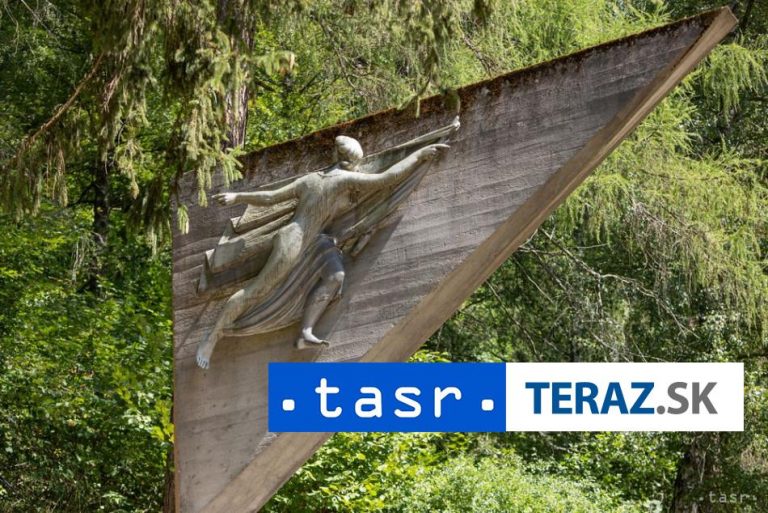 Do SNP sa zapojilo aj okolo 250 Poliakov