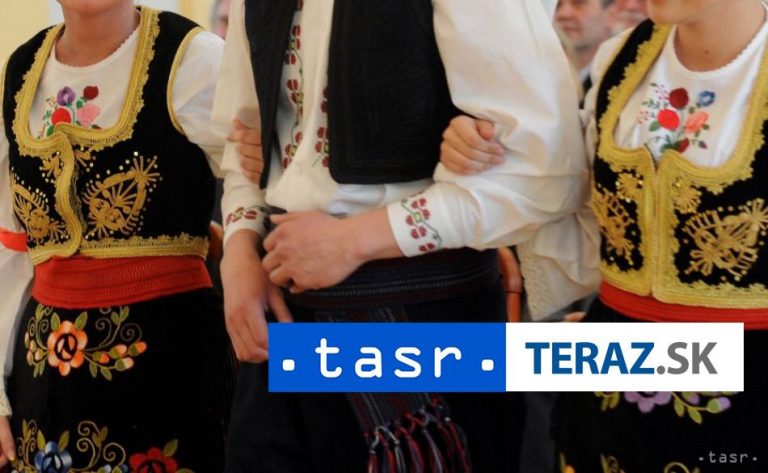 Riaditeľa FPU zaviažu predložiť projekty k dotáciám na folklór