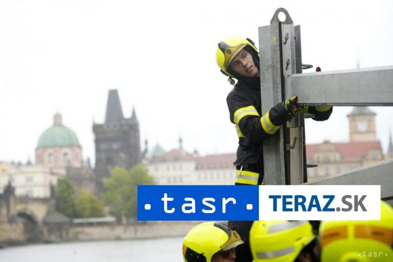 Medzi Holíčom a českým Hodonínom stavajú protipovodňovú bariéru