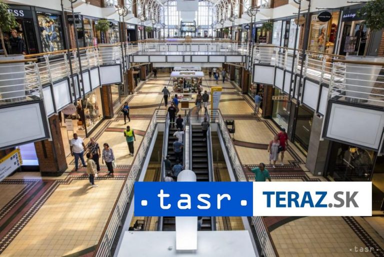 Návštevnosť nákupných centier v prvom polroku medziročne stúpla o 6 %