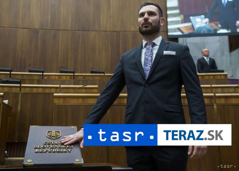 Krátky chce debatu o smerovaní konzervatívcov, do KDH zatiaľ nejde