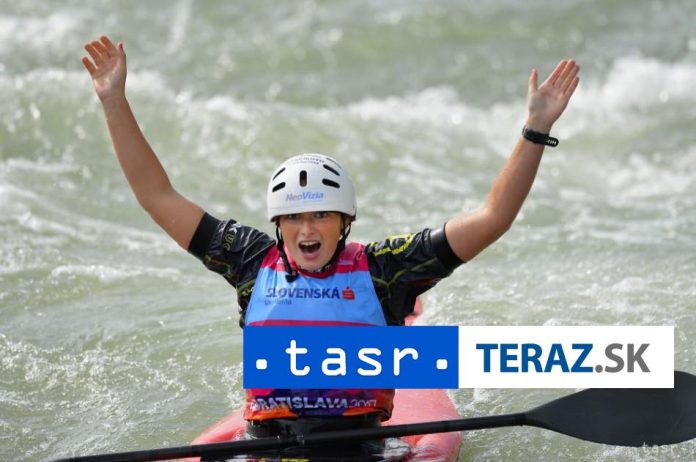 Stanovska-s-Chlebovou-postupili-do-stvrtfinale-kajak-krosu.jpg