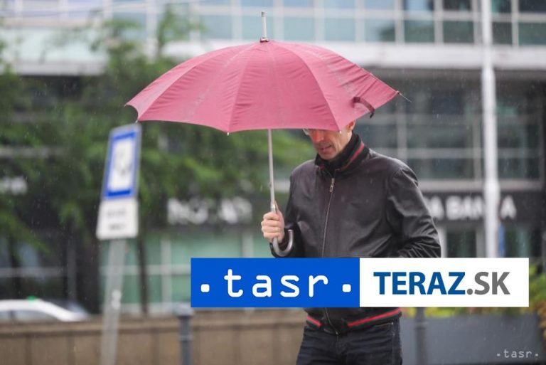 Vo viacerých okresoch treba do rána počítať s vetrom na horách