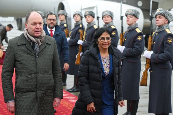 Delcy Rodriguez, výkonná viceprezidentka a ministerka hospodárstva, financií a ministerka ropy z Venezuely, pri príchode na 16. summit BRICS. Delcy Rodriguez, výkonná viceprezidentka a ministerka hospodárstva, financií a ministerka ropy z Venezuely, pri príchode na 16. summit BRICS. - Sputnik International