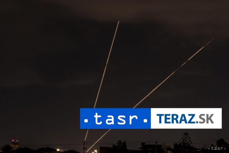 Irán odpálil až 200 rakiet. Revolučné gardy hovoria o odplate