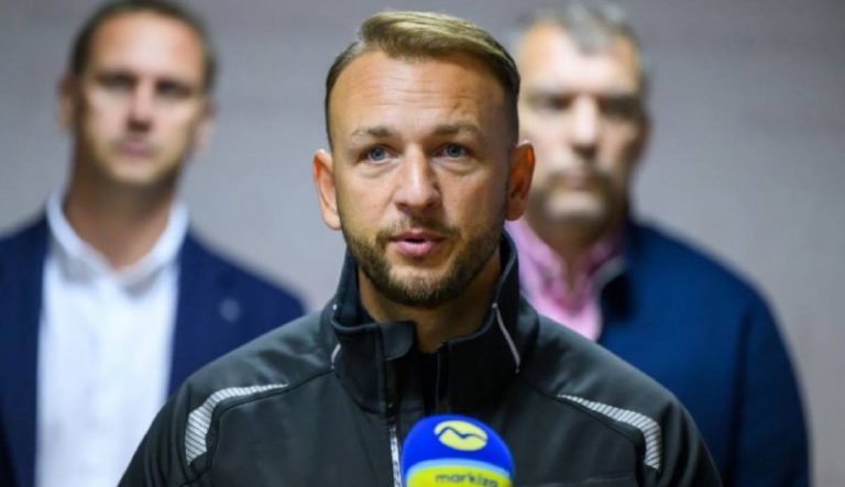 Najväčšími úspechmi rezortu vnútra za rok pôsobenia vo vláde sú ukončenie vojny …