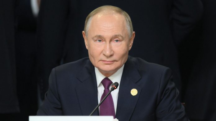 Putin-organizuje-tlacovu-konferenciu-po-samite-BRICS-v-ruskej-Kazani.jpg
