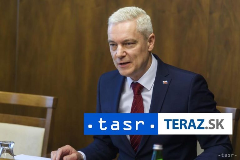 J. Ferenčák vyzýva na podporu návrhov, ktoré predložil do parlamentu