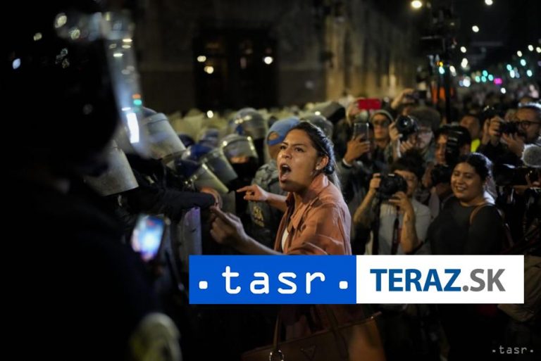 V Mexiku sa po náleze masového hrobu konali zhromaždenia