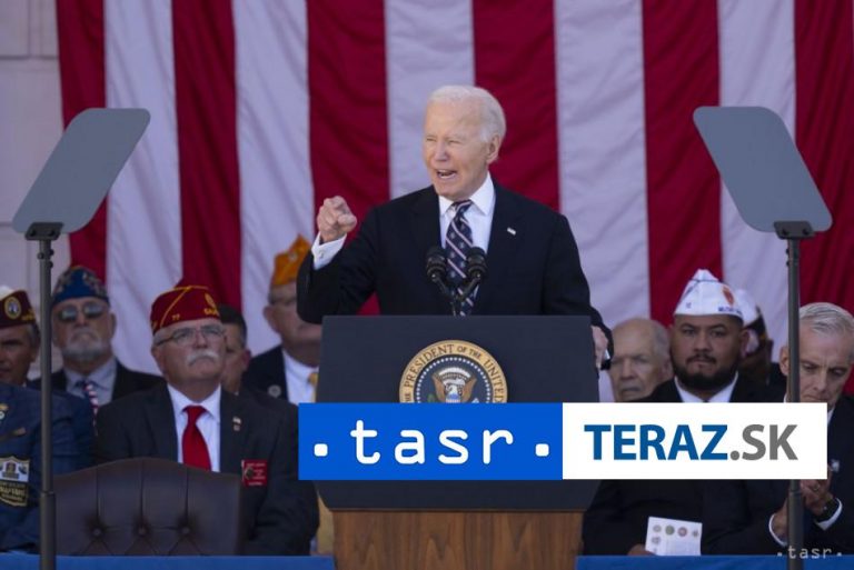 Biden a Harrisová si uctili vojnových veteránov