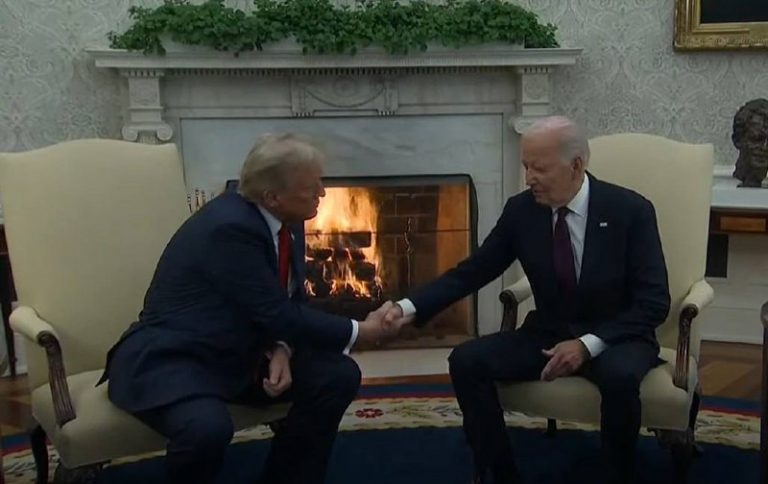 Biden a Trump sa počas stretnutia v Bielom dome zhodli na potrebe pokojného odov…