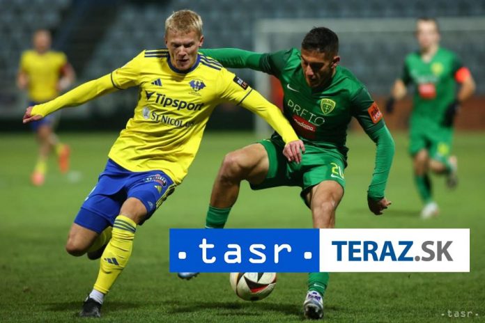 Futbalisti-Ziliny-remizovali-na-ihrisku-Michaloviec.jpg