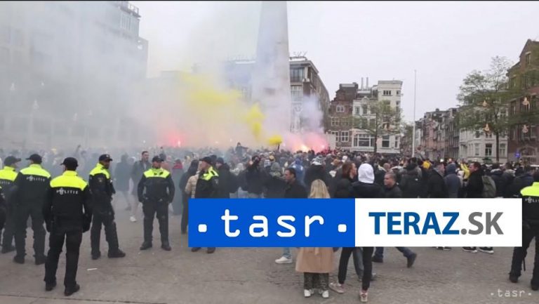 Holandský premiér odsúdil útoky na fanúšikov izraelského klubu