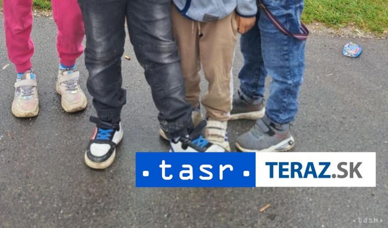 Švédska vláda chce dať polícii právomoc sledovať komunikáciu detí