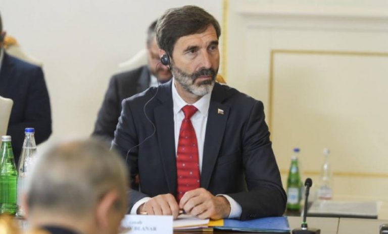 Na úrovni Európskej komisie by malo dôjsť k diskusii o predĺžení výnimky na dovo…