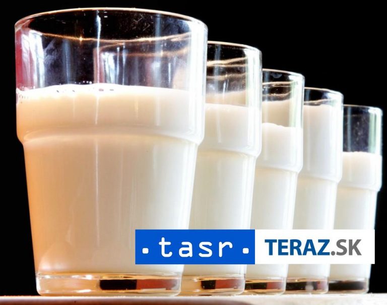 Nákupná cena mlieka v SR v októbri klesla o 1,2 %