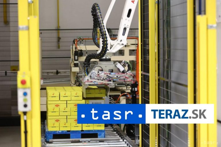 Kyjev nabáda Ukrajincov v zahraničí, aby sa vrátili; núka im prácu