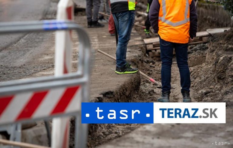 Asfaltovú cestu v Dechticiach vybudujú za vyše 214.000 eur