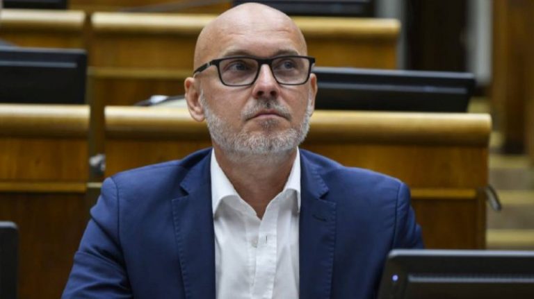 Opozičná SaS aj hnutie Slovensko kritizujú plánovanú cestu premiéra Roberta Fica…