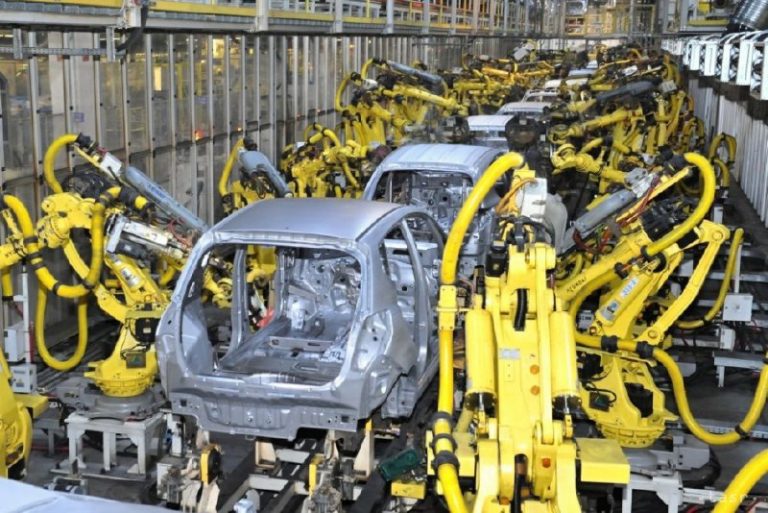 Pokles výroby a predaja automobilov v Európe o približne dva milióny vozidiel v…