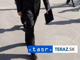 Irán už vo svojich jadrových zariadeniach neobohacuje urán