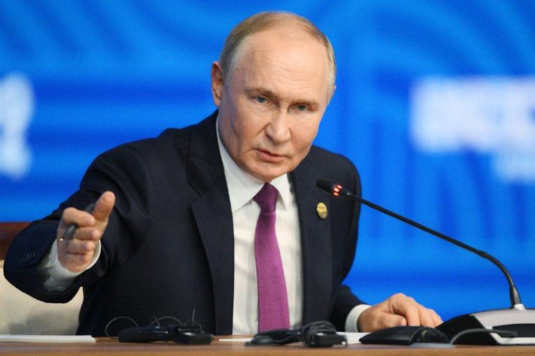 Rusko nepokazilo vzťahy so Spojenými štátmi a je otvorené ich obnoveLopta je vša…