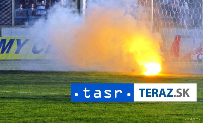 UEFA udelila Bayernu pokutu a podmienečné čiastočné uzavretie arény