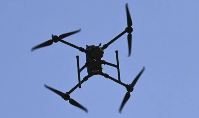Švédska polícia v piatok informovala, že neznámy dron preletel nad pozemkom rusk…