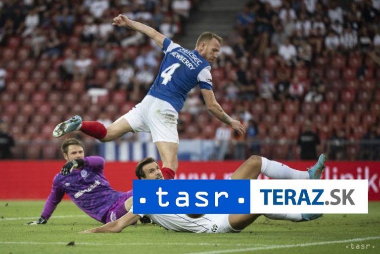 Anglický futbalista Newberry náhle zomrel v deň svojich 27. narodenín