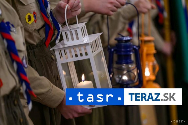 Skauti roznesú vlakmi betlehemské svetlo do vyše 300 staníc a zastávok