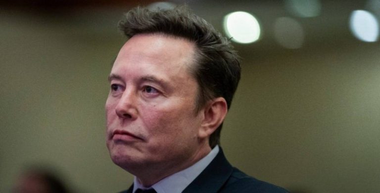 Elon Musk naznačil, že v budúcnosti budú takmer všetky autá elektrické a bez vod…