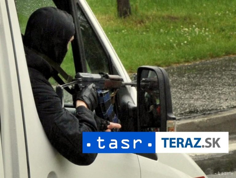 V Gdaňskom zálive zadržali asi 100 kilogramov kokaínu