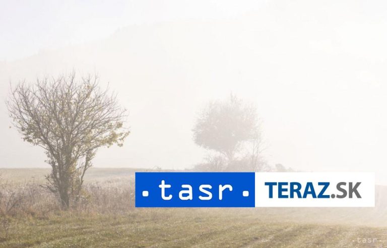 S hmlou treba v utorok ráno rátať na východnom a strednom Slovensku